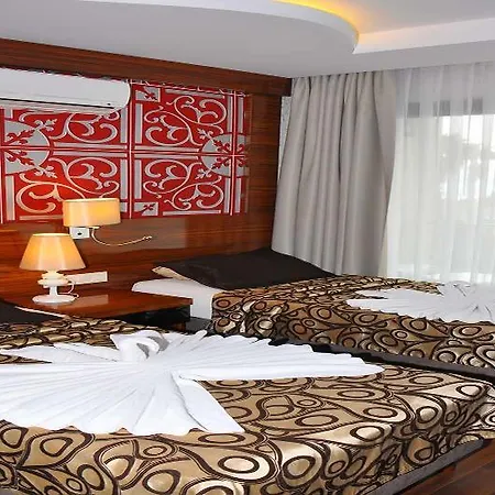 Готель Bayar Garden 5*