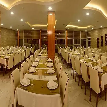 Bayar Garden Готель 5*
