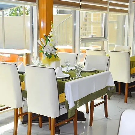 Bayar Garden Готель 5*
